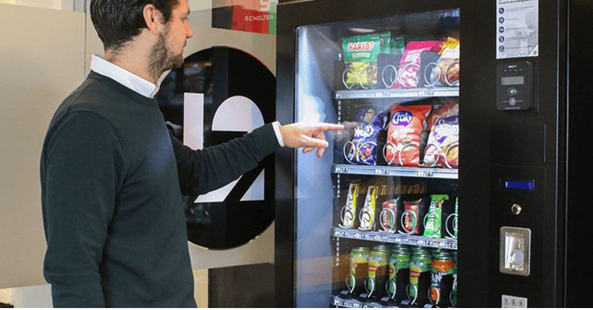 5 Reasons Why Vending Machines Can Replace School/College Canteens